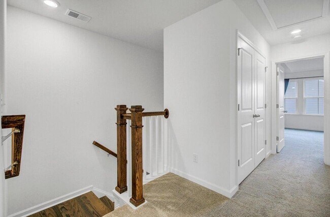 Building Photo - 770 Trotters Ln