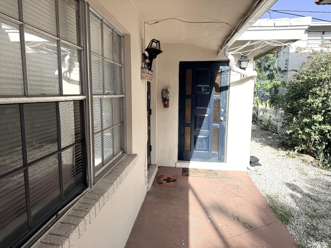 Building Photo - 4649 Bougainvilla Dr