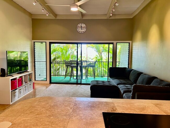 Building Photo - 3788 Lower Honoapiilani Rd