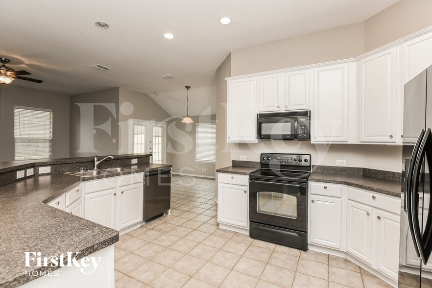 Building Photo - 10408 Bradshaw Dr