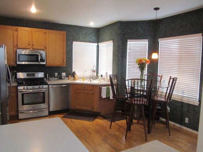Kitchen - 10753 Jordan Ct