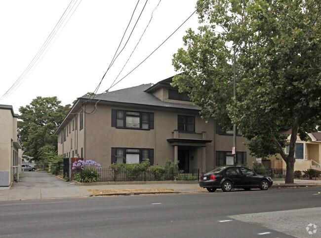 Primary Photo - 528 S 10th St