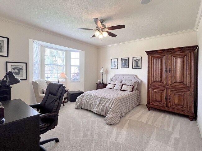 Building Photo - Lakefront 3-Bedroom, 2-Bathroom Home in La...