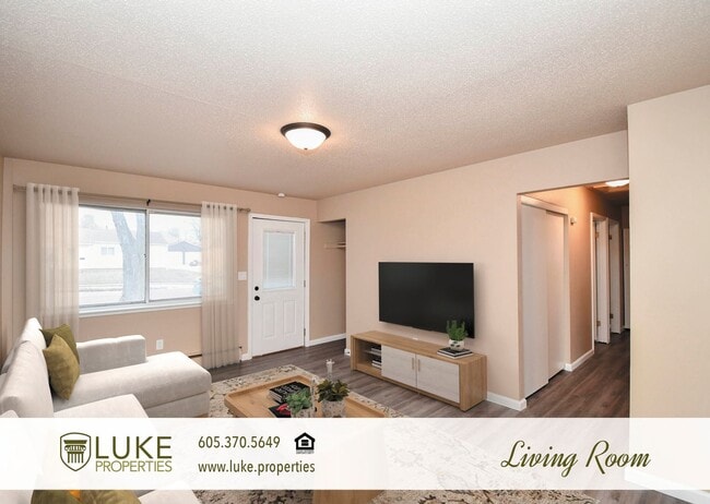 Building Photo - 3005 E 20th St