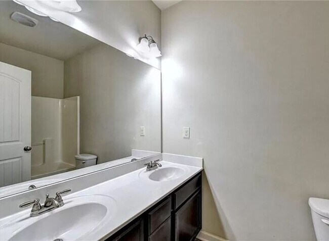 Building Photo - 5076 Apple Grove Rd NE