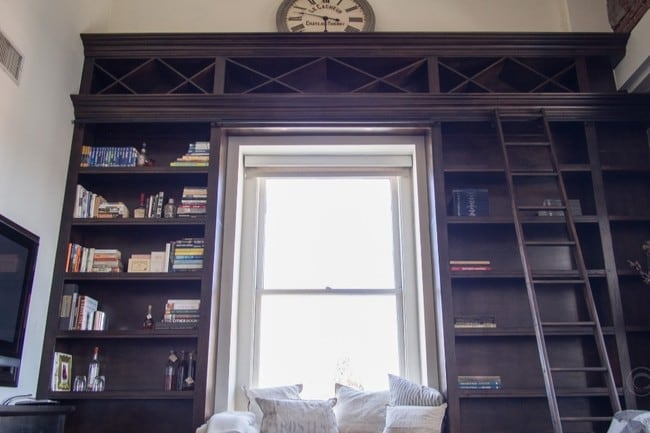 Building Photo - 257 S Spring St