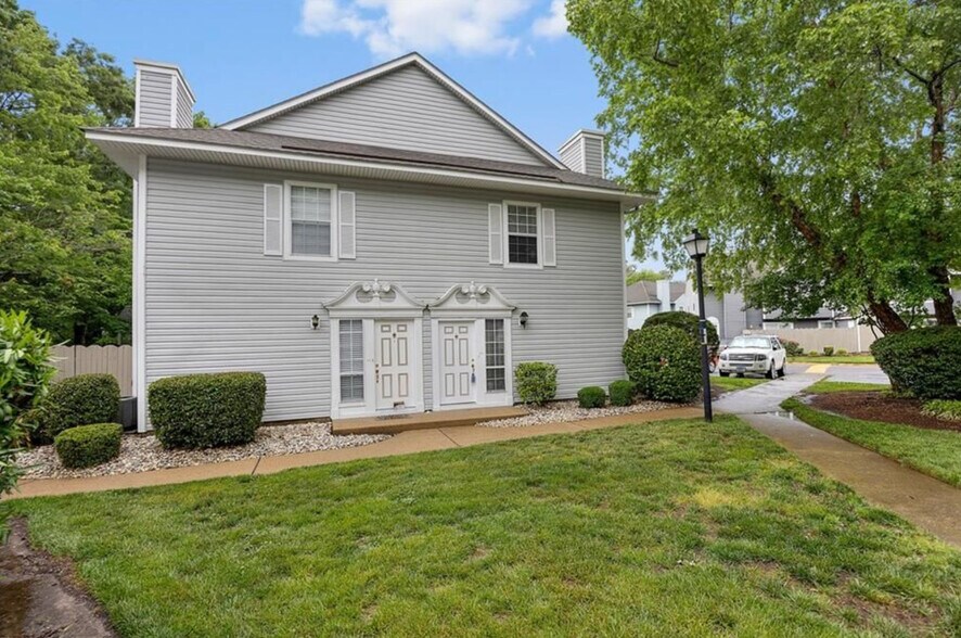 Building Photo - 264 Ferdinand Cir
