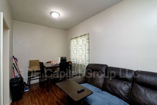 Building Photo - 5300 Wonder Dr