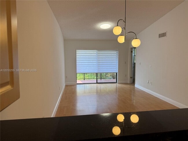 Building Photo - 9979 Nob Hill Ln