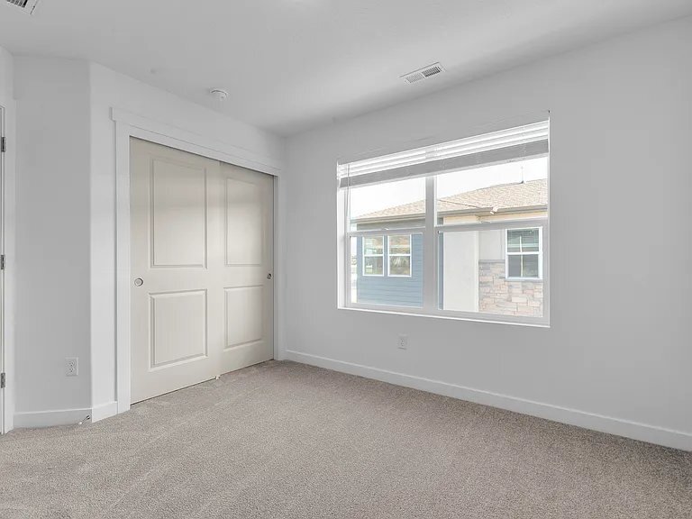 Building Photo - 572 N Buffalo Grass Ln
