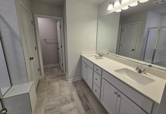 Building Photo - Modern new 3 bedroom 2.5 bath townhouse in...