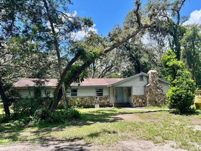 Primary Photo - 3301 Diana Dr