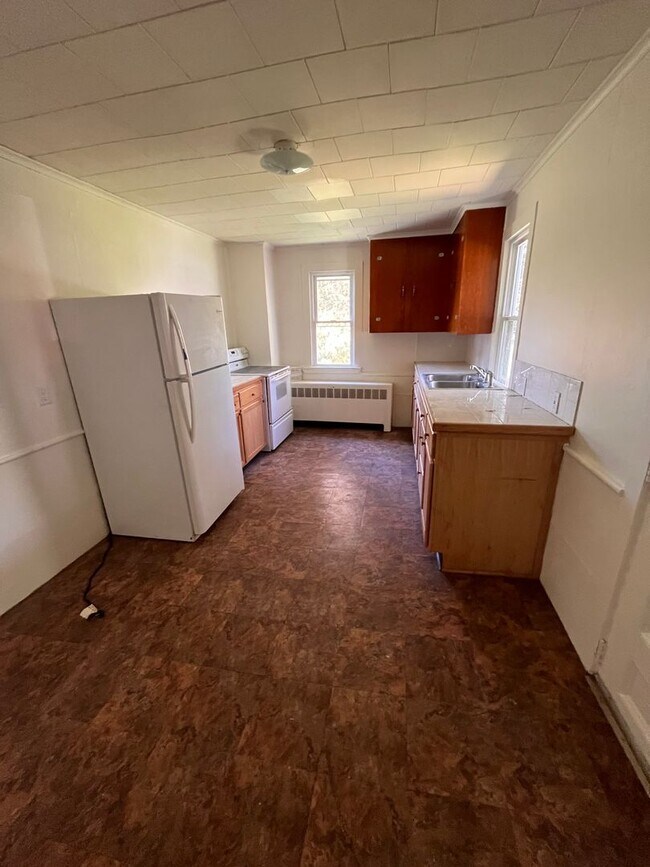 Building Photo - 1-3 Lincoln Ave