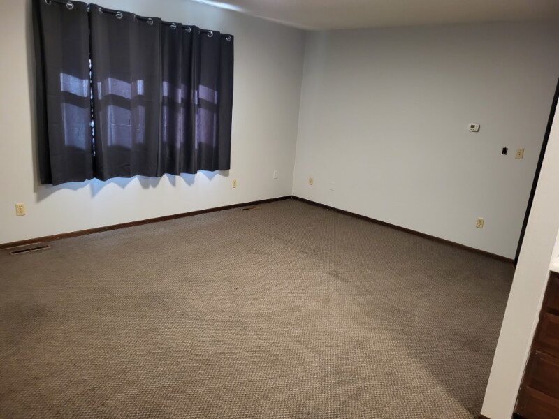 Building Photo - 17 2nd Ave