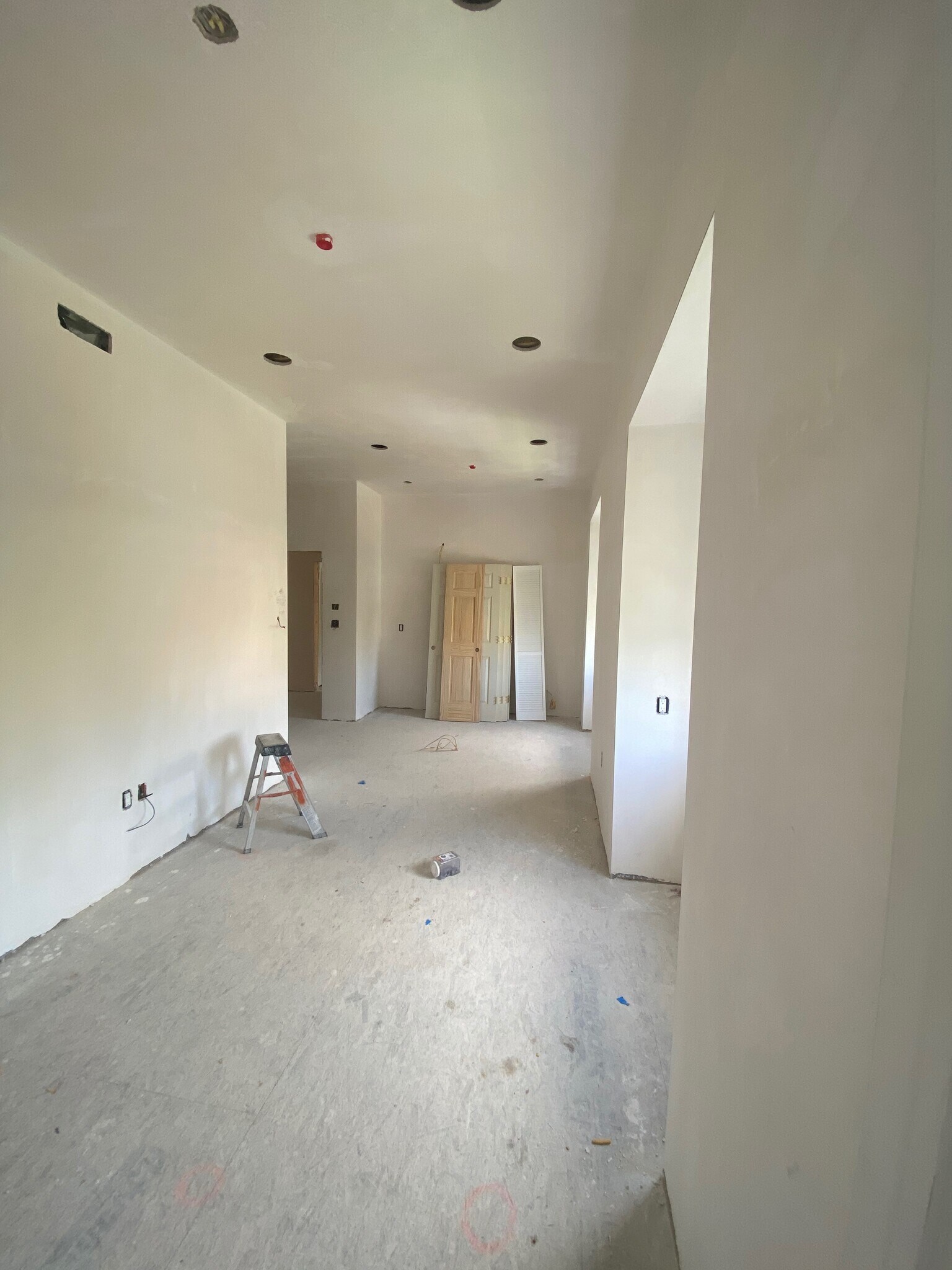 Building Photo - 136 Inman St