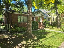Building Photo - 4005 N 24th St