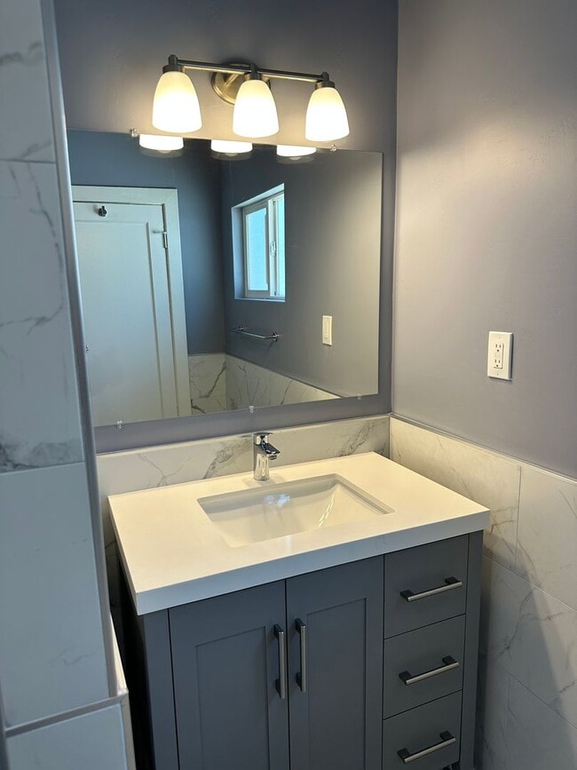 Building Photo - Newly Remodeled 1 Bedroom Country Home