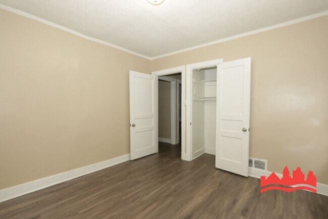 Building Photo - 3727 Rhea Ave