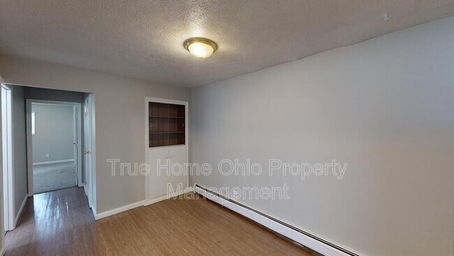 Building Photo - 2600 Kipling Ave