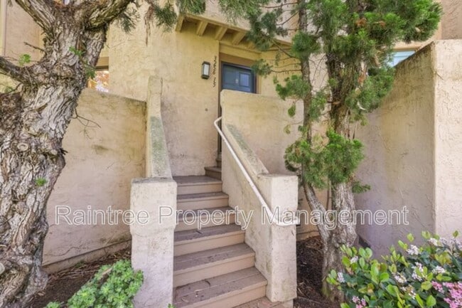 Building Photo - 3256 Via Marin