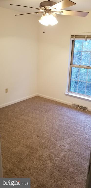 Building Photo - 1284 Timber View Dr