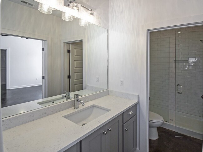 Building Photo - 4 bed, 2 baths near U of M  built 2020