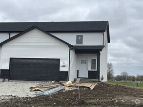 Building Photo - 1323 Sioux Turn