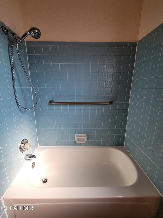 Building Photo - 11340 Lake Nasser Dr