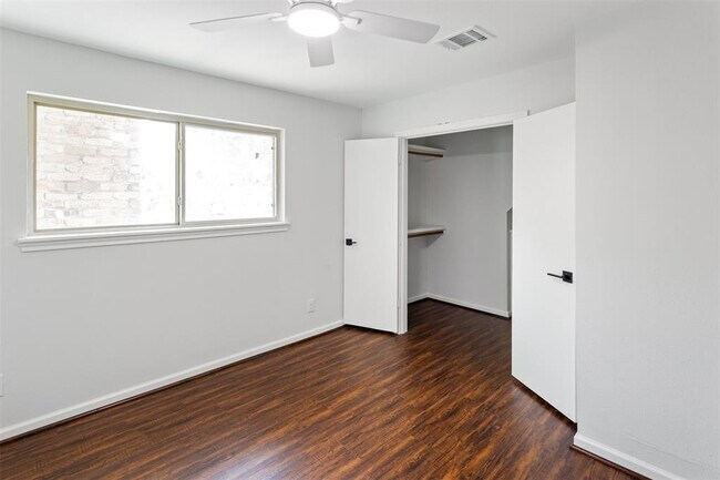 Building Photo - 4414 Belle Glade Dr