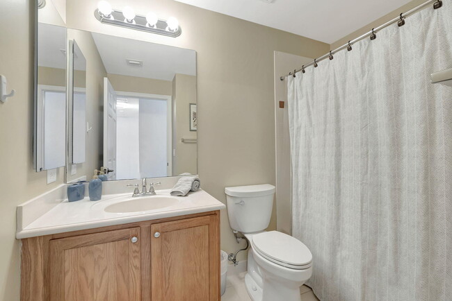 Building Photo - 16089 Poppy Seed Cir