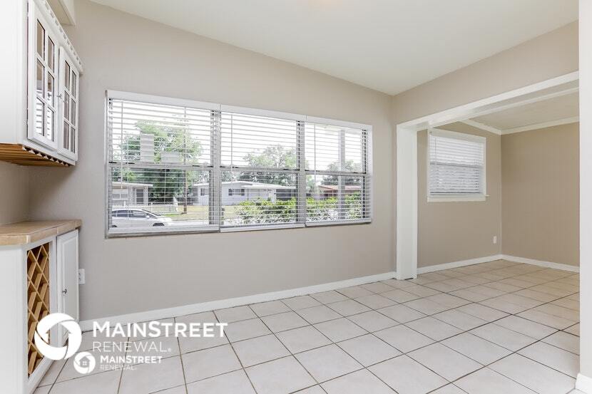 Building Photo - 6136 Bolling Dr