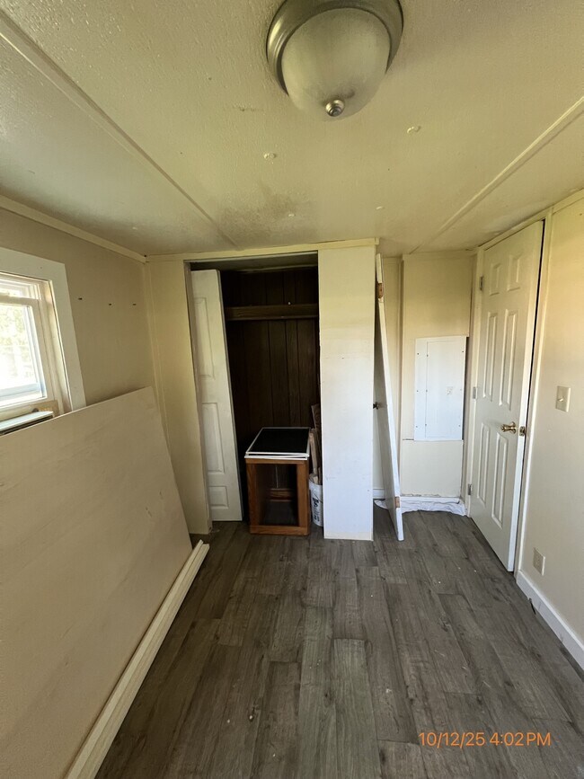 Building Photo - 1636 Old Hwy 27