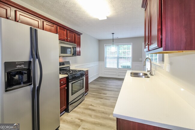 Building Photo - 503 Shadow Valley Ct