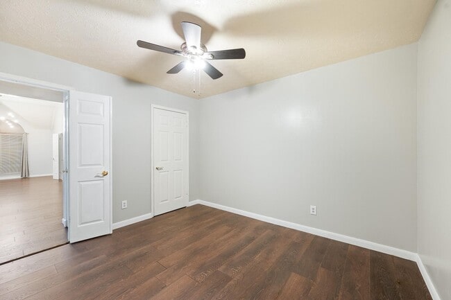 Building Photo - 7624 Lone Meadow Ct