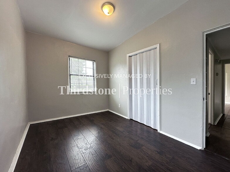 Building Photo - 1803 Wofford Ave