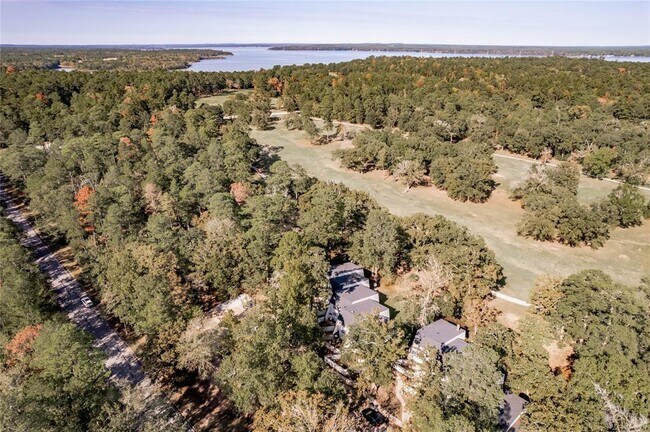 Building Photo - 24468 Country Clb Dr