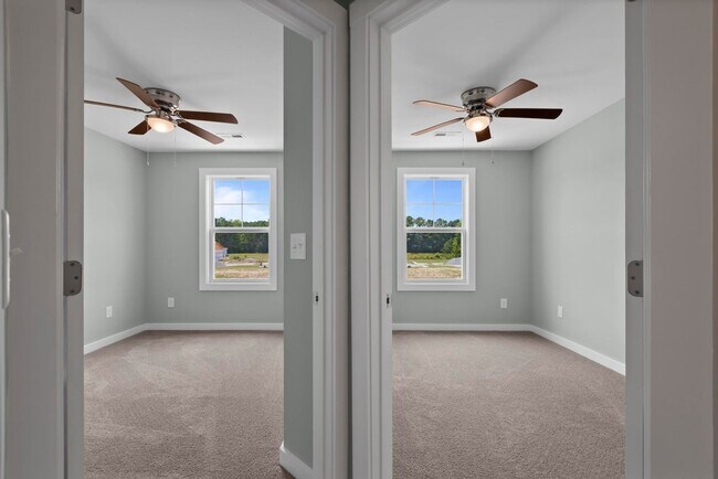 Building Photo - Coastal Townhouse For Rent!