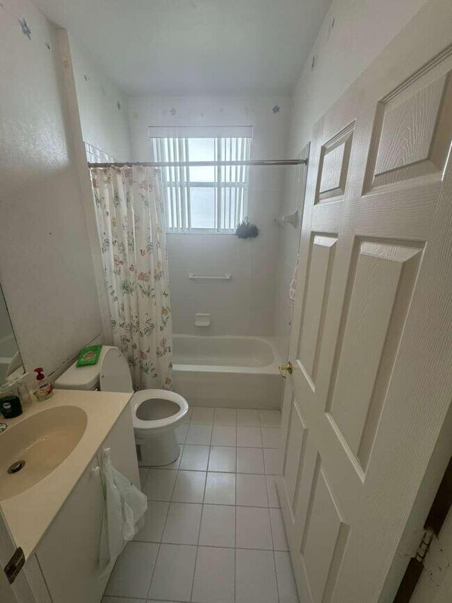 Building Photo - 7874 Laina Ln