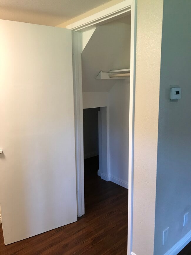 Building Photo - 9660 Durham Dr