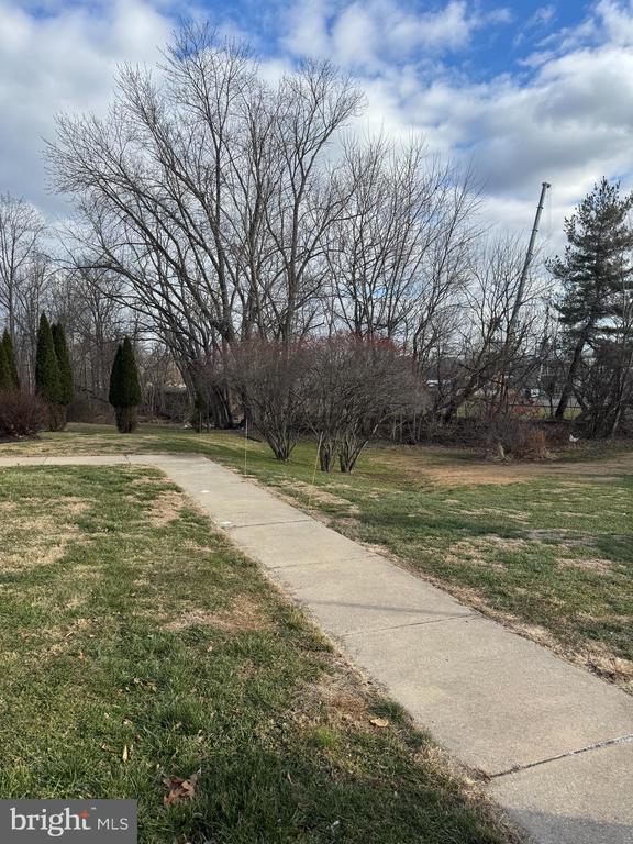 Building Photo - 315 Walnut Ct Way