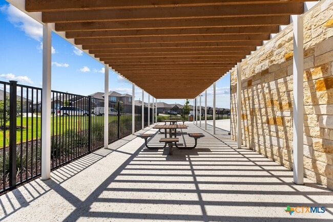 Building Photo - 2460 Vesper Bnd