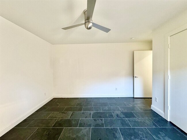 Building Photo - 4214 Swiss Ave