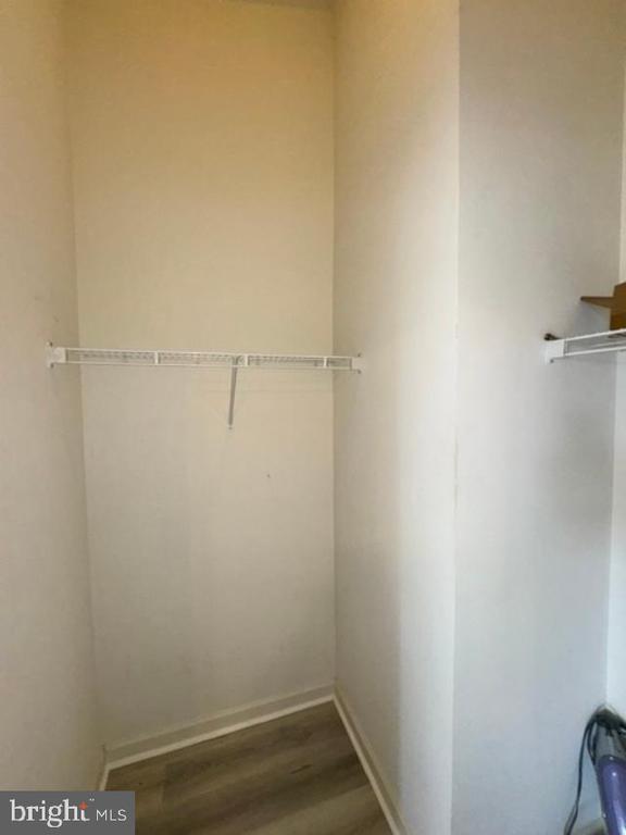 Building Photo - 202 Fox Trail