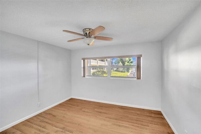 Building Photo - 2800 NE 14th Street Causeway