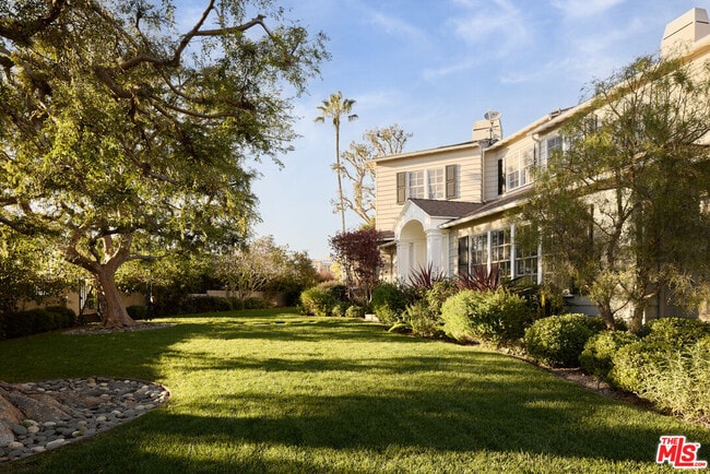 Building Photo - 12523 Helena St