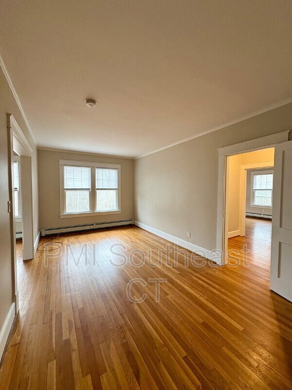 Building Photo - 640 Williams St