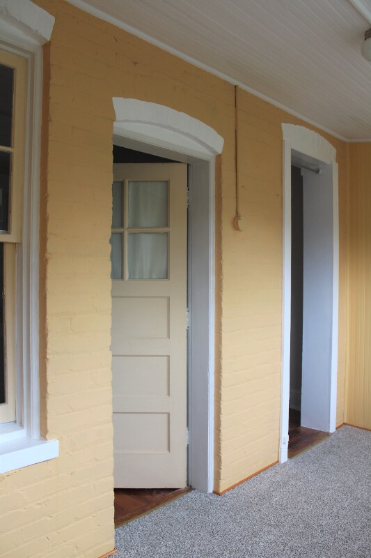 Building Photo - 1121 Oates St NE