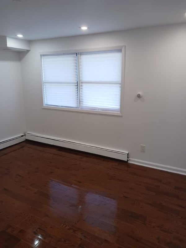 Building Photo - 131 street