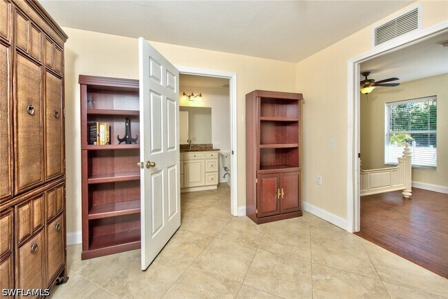 Building Photo - 25161 Killdeer Dr