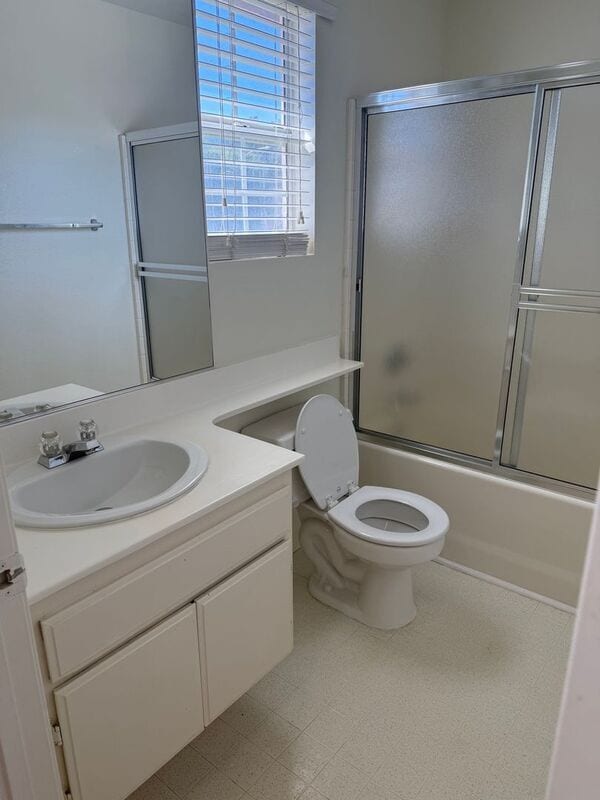Building Photo - 39545 Warbler Dr